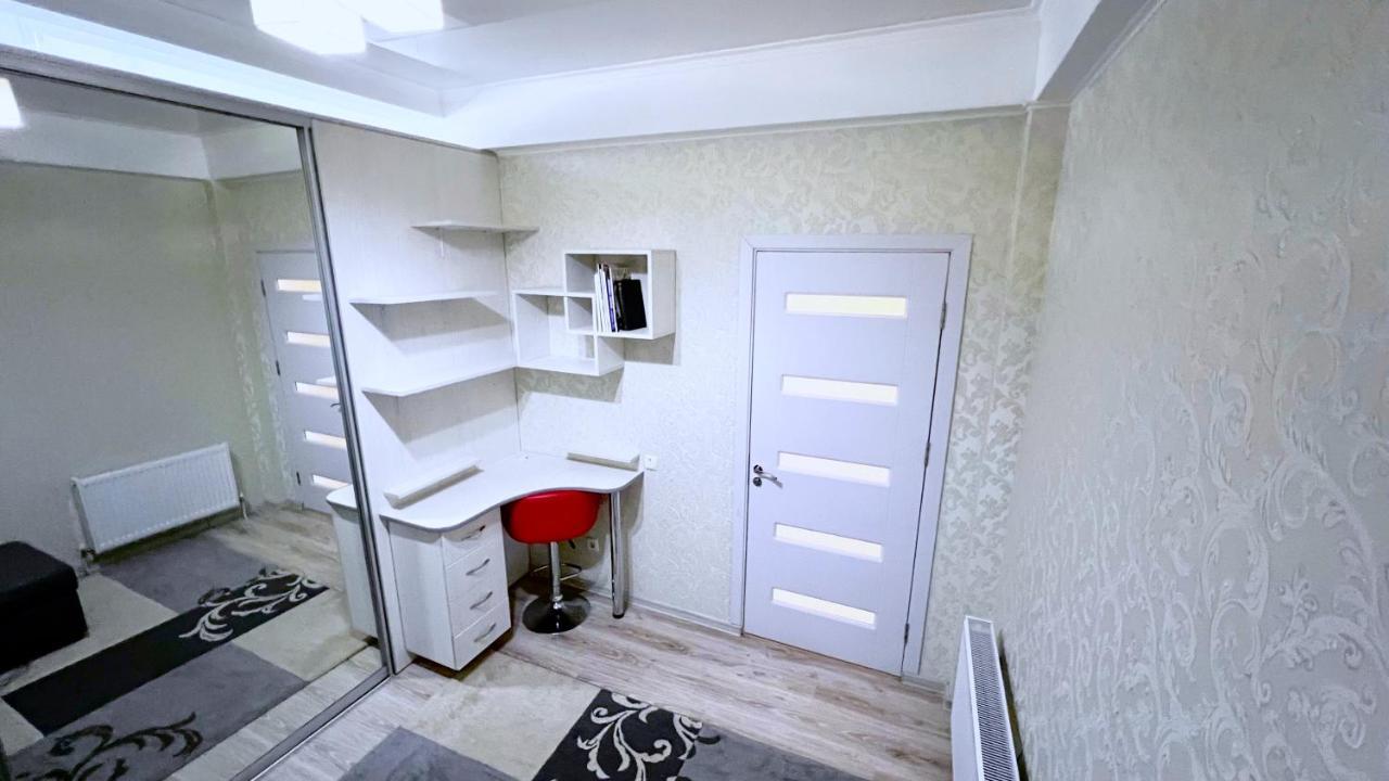 Apartament De Lux Cu 2 Camere Si Living Кишинёв Экстерьер фото